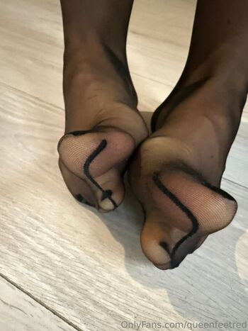 queenfeetred