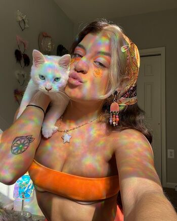 Rave_gab