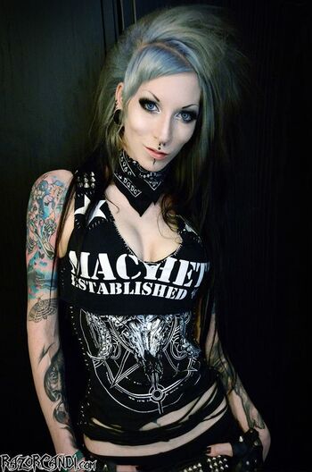 Razor Candi
