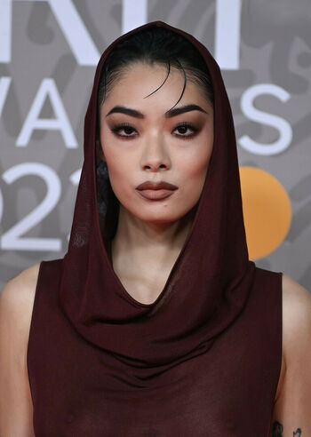 Rina Sawayama