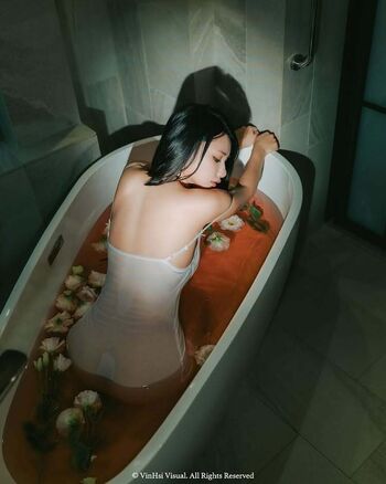 rose825_