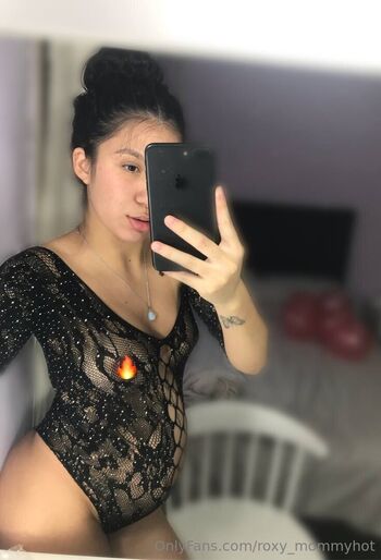 roxy_mommyhot