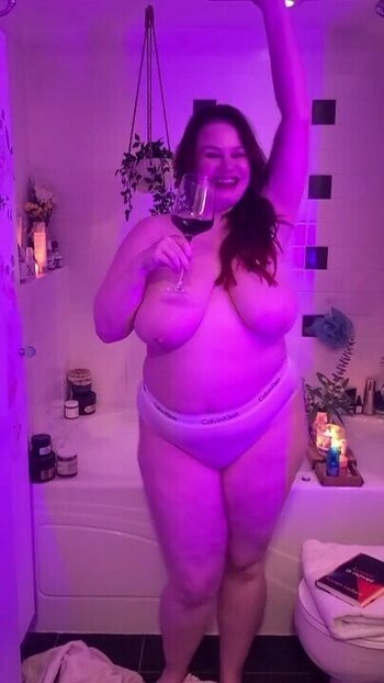 Ruby Roxx