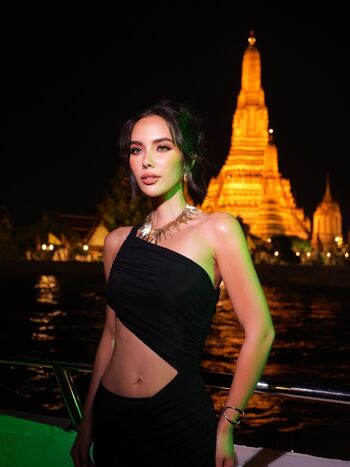 Saffron Maya Snook