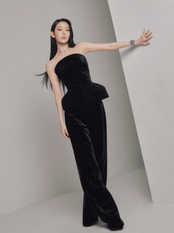 Sakura Miyawaki 宮脇 咲良