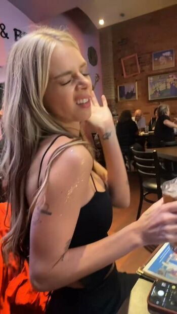 Samara Weaving