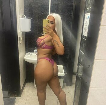 Shania Bethune