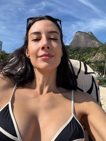 Sheilla Castro