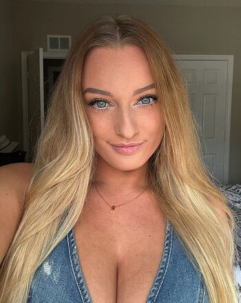 Shelby Magnus