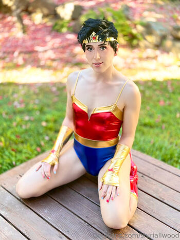 shiriallwood