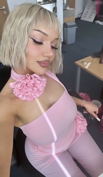 Shirin David