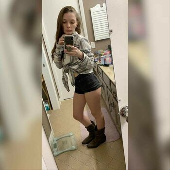Skylar Fawne