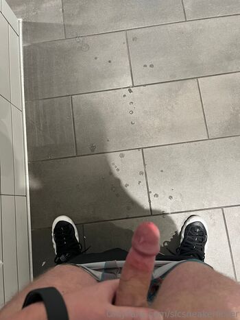 slcsneakerlicker