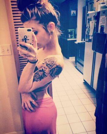 Smoking_babee