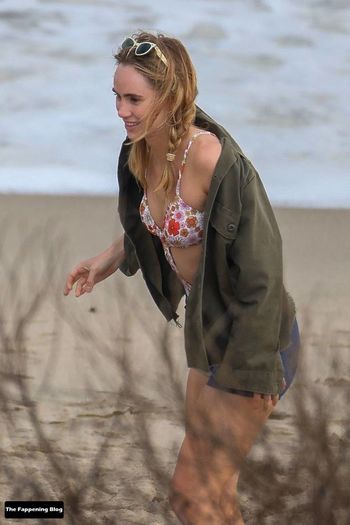 Suki Waterhouse