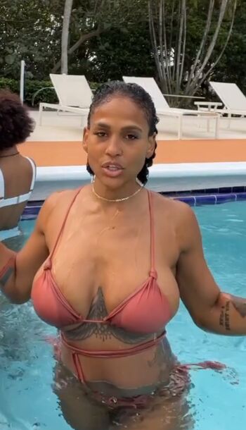Suni Sweeney