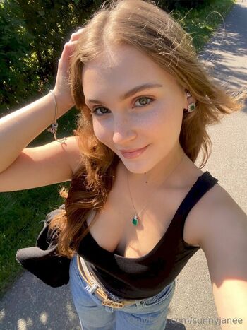 sunnyjanee