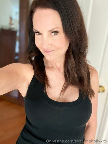 suzannehollyxxx