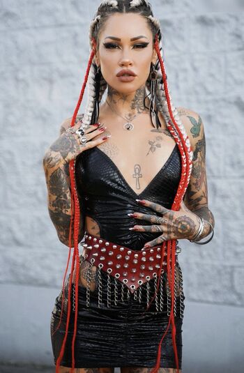 Tara Zep / cowbitchfromhell