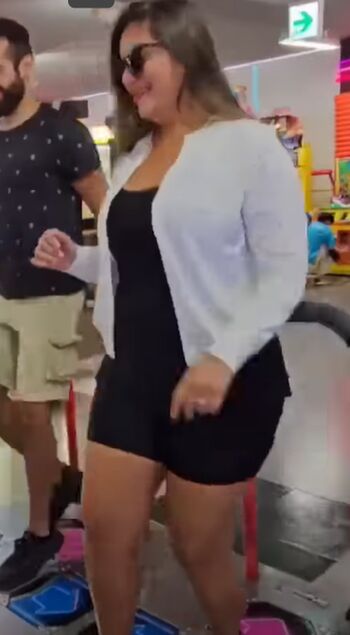 Thais Nakaguma