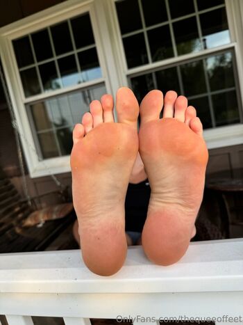 thequeeoffeet