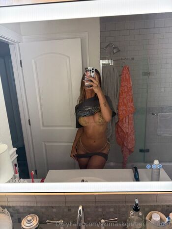 Theskimaskgirl