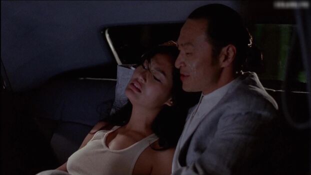 Tia Carrere