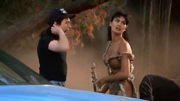 Tia Carrere