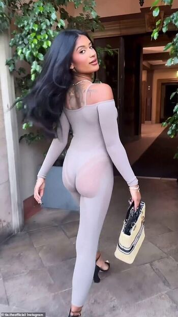 Tia Kabir