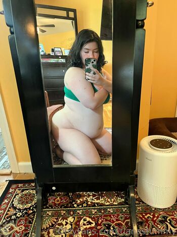 tianastummy