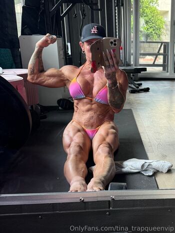 tina_trapqueenvip