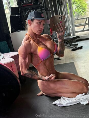 tina_trapqueenvip