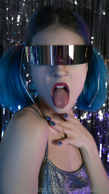 Trixy Blue