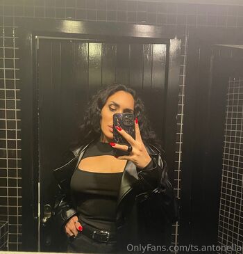 ts_antonella