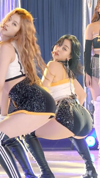 Twice Momo