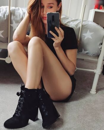 Una Healy