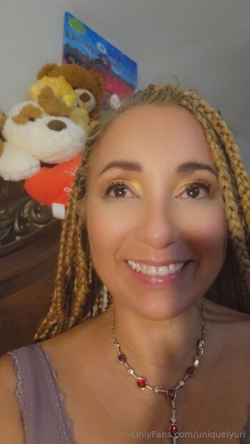 uniquelyuri