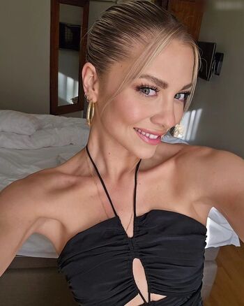 Valentina Pahde