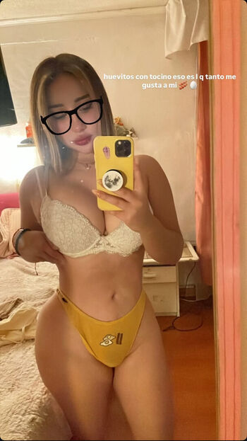 Valeria Belen