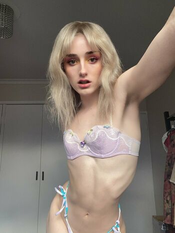Venus Moorez