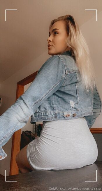 victorias-naughty-sister