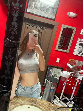 victoriataylorxo