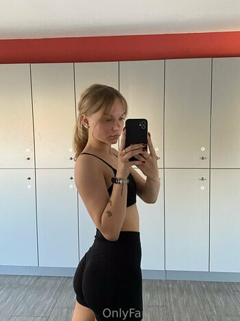 vikkikiss