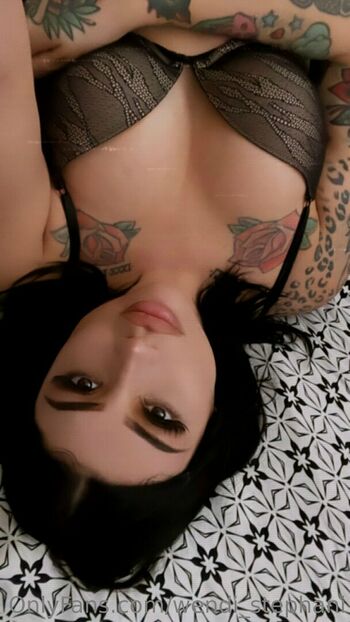 wendi_stephani