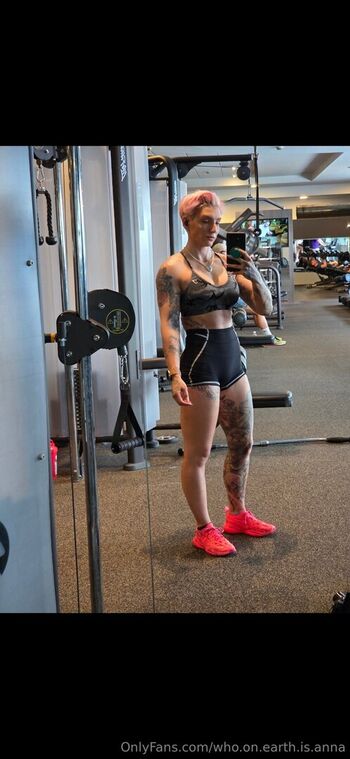 who.on.earth.is.anna