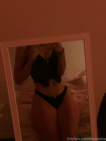 Whoreonica