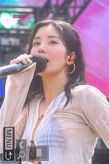 WomenK-pop