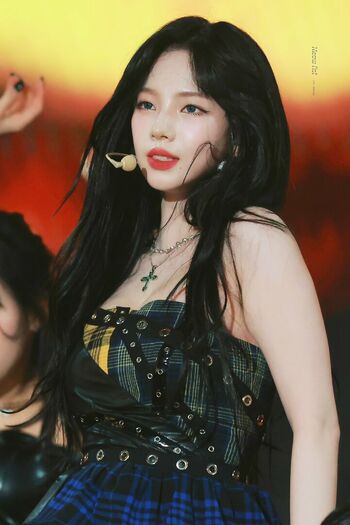 WomenK-pop