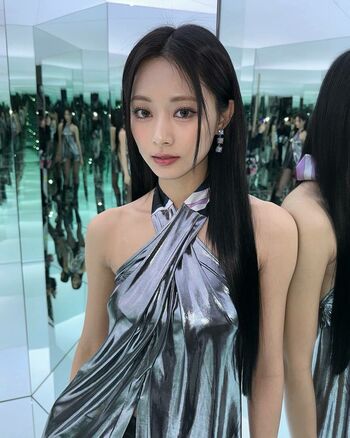 WomenK-pop