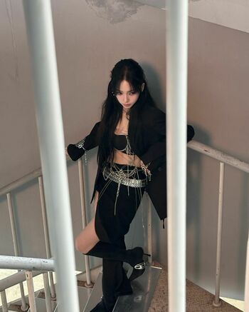 WomenK-pop